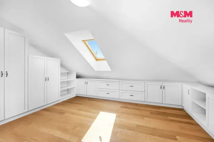 Prodej rodinného domu, Horoměřice, Akátová, 393 m2