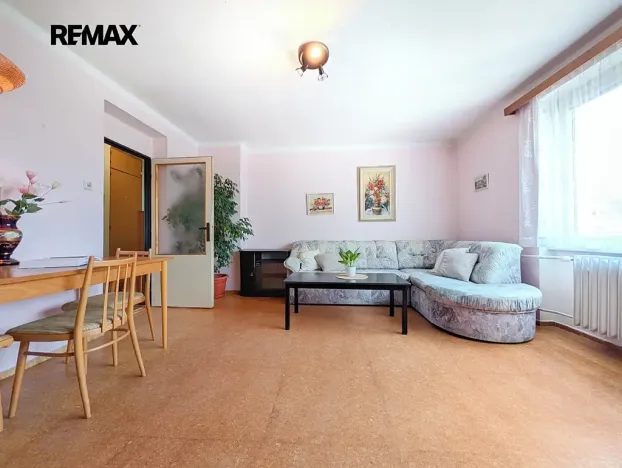 Prodej bytu 3+1, Čerčany, Družstevní, 64 m2