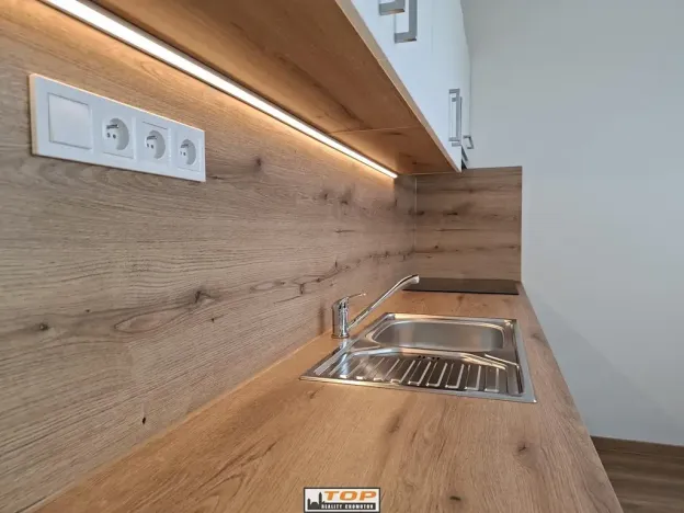 Prodej bytu 2+1, Kadaň, Chomutovská, 53 m2