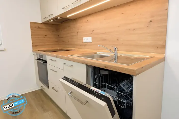 Pronájem bytu 2+kk, Opava, 36 m2