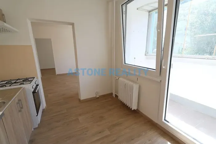 Pronájem bytu 3+1, Praha - Strašnice, Pod strání, 68 m2