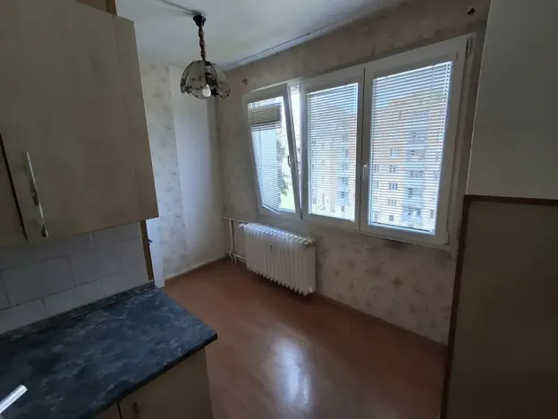 Prodej bytu 3+1, Cheb, Májová, 76 m2