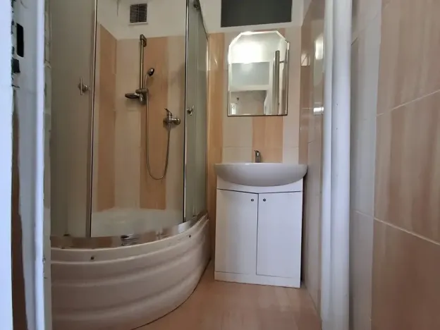 Prodej bytu 3+1, Cheb, Májová, 76 m2