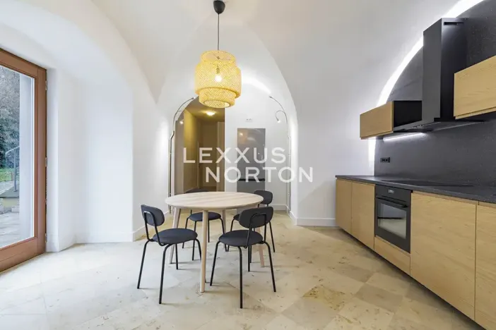 Pronájem bytu 1+kk, Praha - Bubeneč, Mlýnská, 71 m2