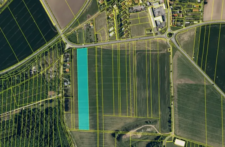 Prodej podílu pole, Kroměříž, 11329 m2