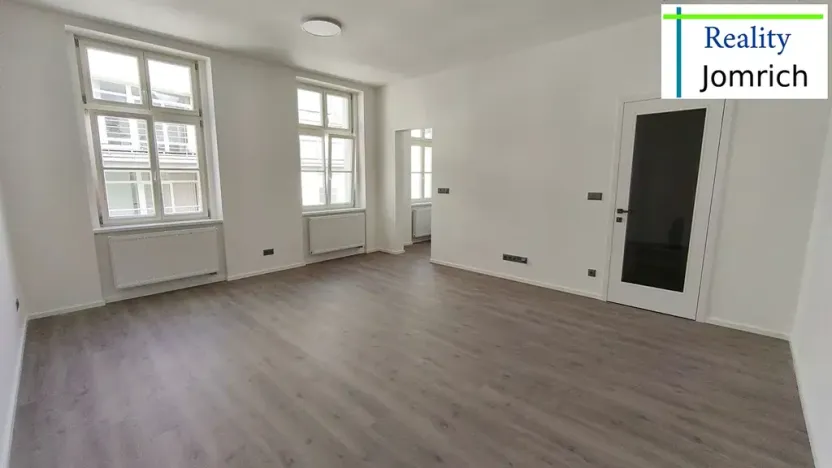 Pronájem bytu 1+1, Liberec, Moskevská, 41 m2