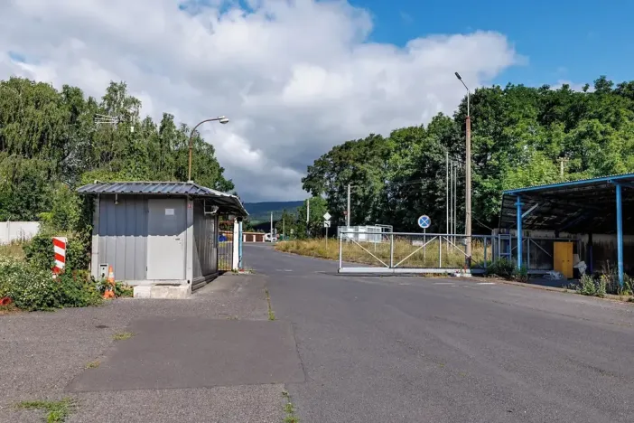 Prodej komerční nemovitosti, Dubí, Horská, 3047 m2
