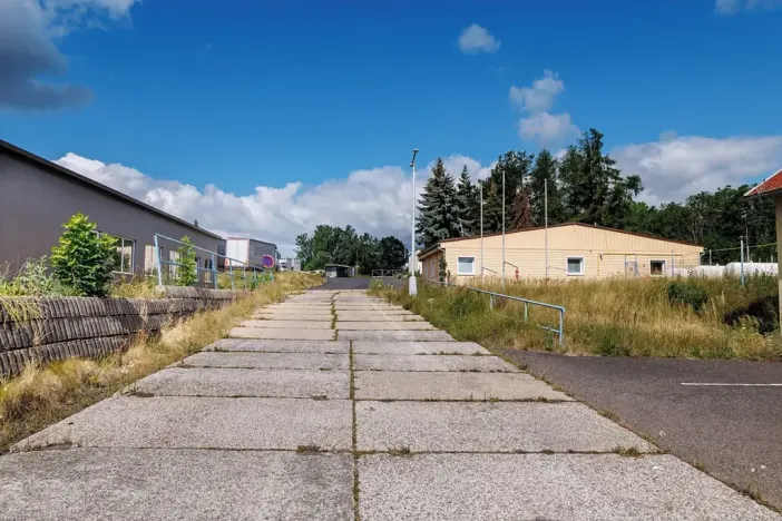 Prodej výrobních prostor, Dubí, Horská, 3047 m2