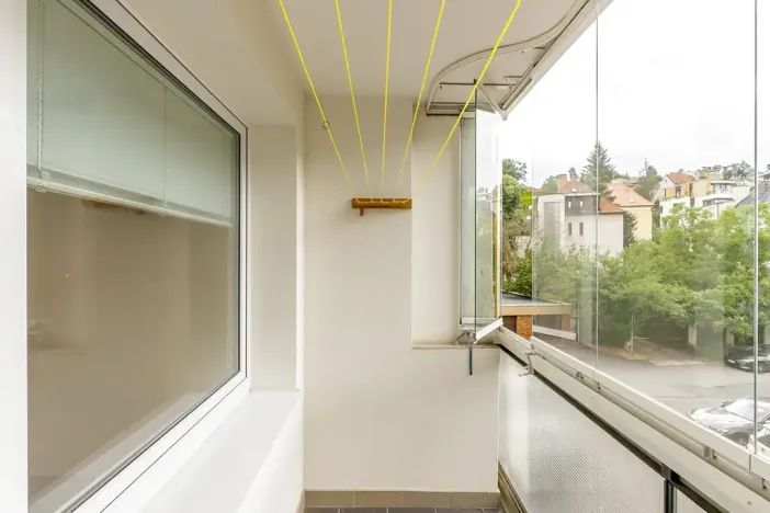 Pronájem bytu 3+1, Praha - Podolí, Na Zvoničce, 61 m2