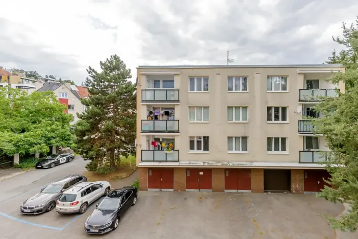Pronájem bytu 3+1, Praha - Podolí, Na Zvoničce, 61 m2