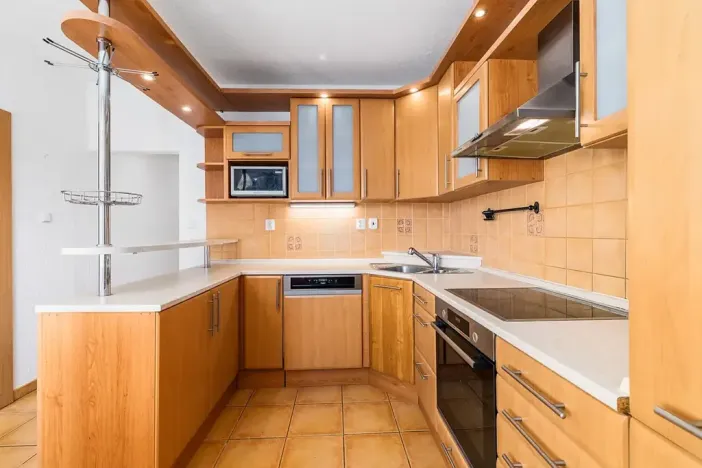 Prodej bytu 3+1, Strakonice, Povážská, 63 m2