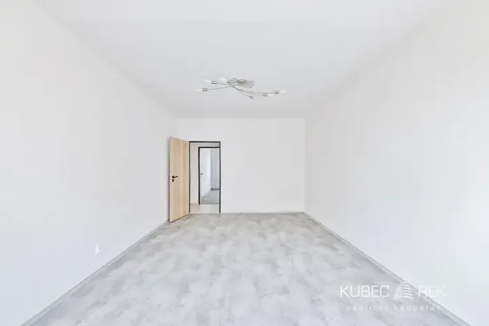 Prodej bytu 2+1, Tábor, Jesenského, 64 m2