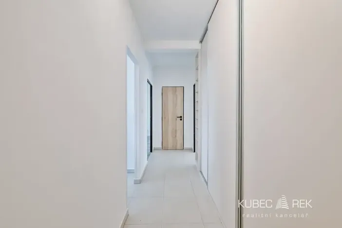 Prodej bytu 2+1, Tábor, Jesenského, 64 m2