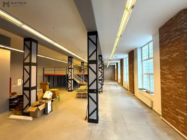 Pronájem obchodního prostoru, Praha - Čakovice, Cukrovarská, 468 m2