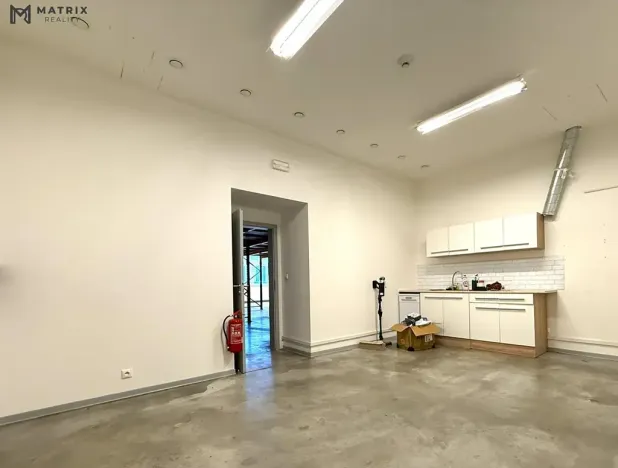 Pronájem obchodního prostoru, Praha - Čakovice, Cukrovarská, 468 m2