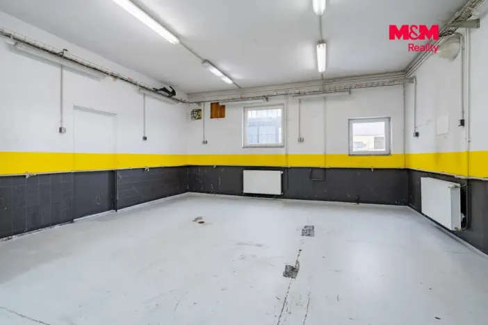 Pronájem obchodního prostoru, Rudolfov, Třeboňská, 500 m2