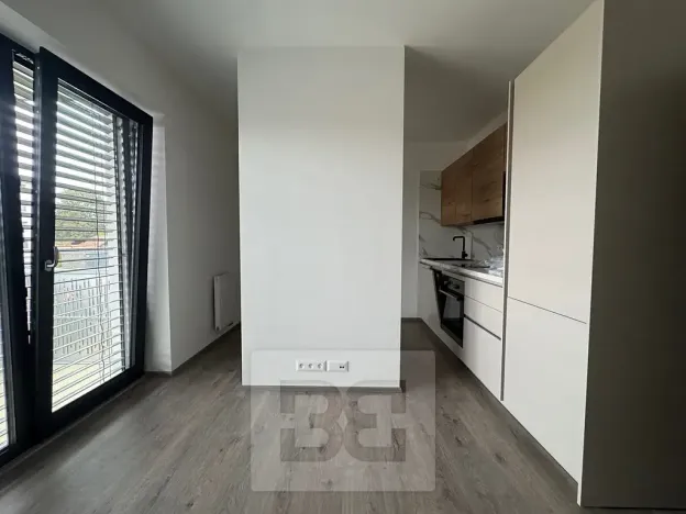 Pronájem bytu 1+kk, Vyškov, Hybešova, 28 m2
