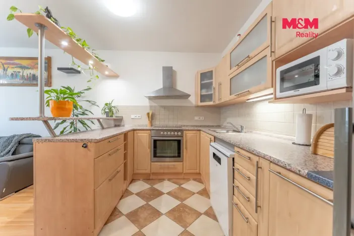 Prodej bytu 4+kk, Milovice - Mladá, Kaštanová, 91 m2