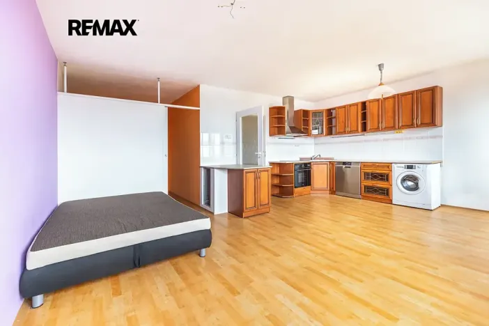 Prodej bytu 1+kk, Praha - Letňany, Třinecká, 39 m2
