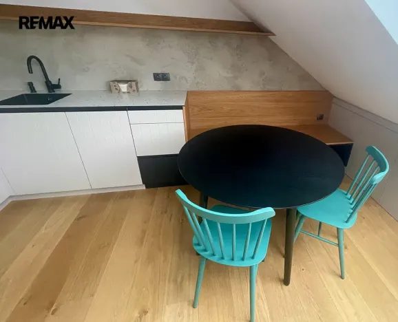 Pronájem bytu 1+kk, Praha - Libeň, Konšelská, 30 m2