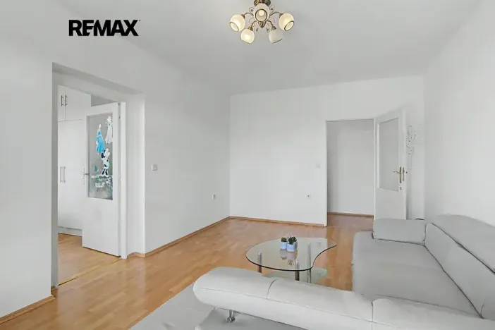 Prodej bytu 3+1, Vestec, Na Suchých, 84 m2