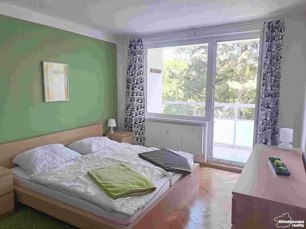 Pronájem bytu 2+1, Karlovy Vary, Lomená, 60 m2