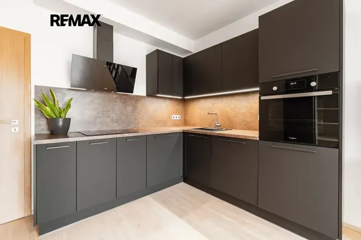Prodej bytu 2+kk, Hostivice, Pšeničná, 53 m2