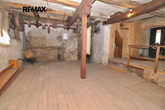 Prodej rodinného domu, Kostelec u Heřmanova Městce, 415 m2