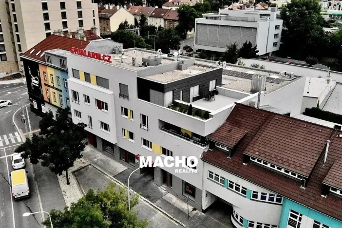 Pronájem bytu 1+kk, Praha - Michle, U plynárny, 43 m2