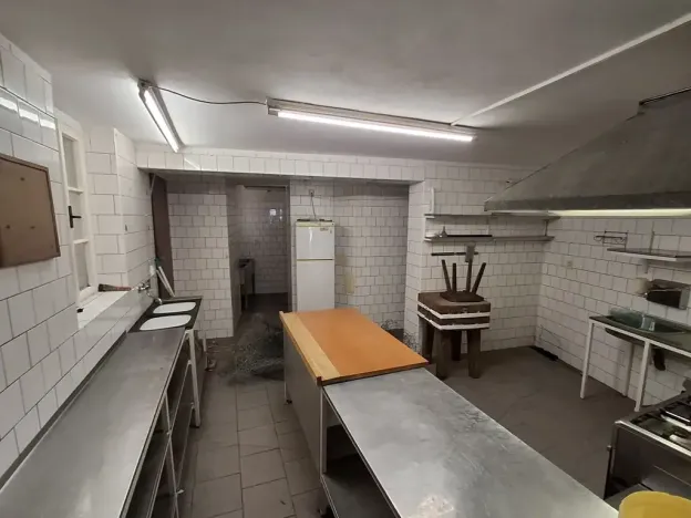Pronájem restaurace, Cheb, Smetanova, 185 m2