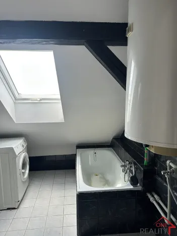Pronájem bytu 3+1, Staré Město, Hradišťská, 90 m2