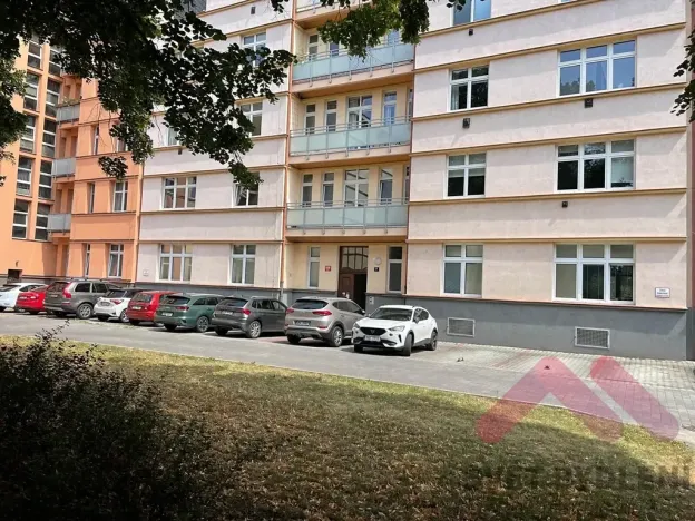 Pronájem bytu 2+kk, Praha - Holešovice, U vody, 56 m2