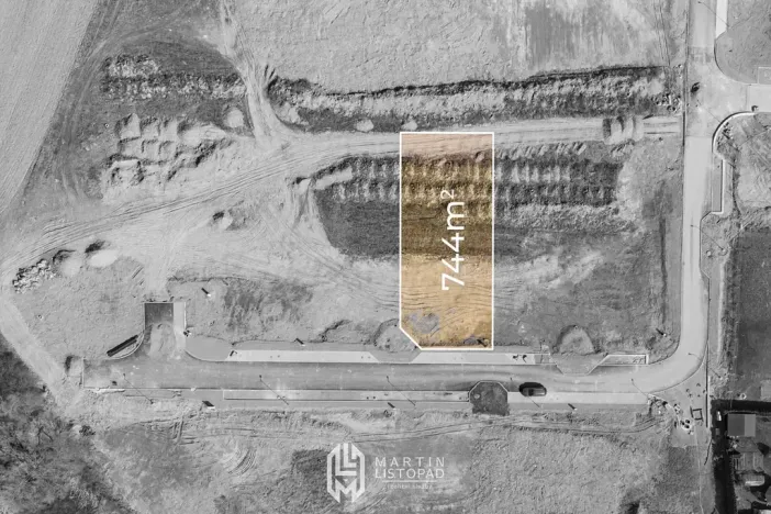 Prodej pozemku pro bydlení, Komárov, 729 m2