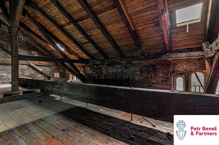 Prodej obchodního prostoru, Rakovník, Husovo náměstí, 1100 m2