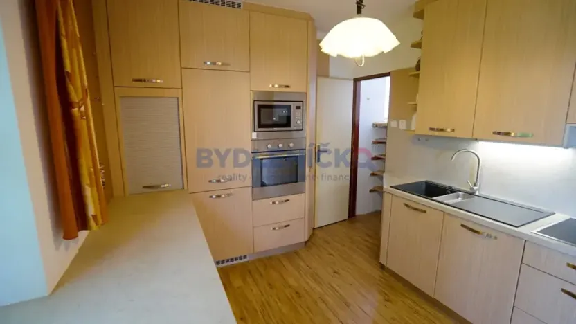 Prodej vícegeneračního domu, Střížov, 252 m2