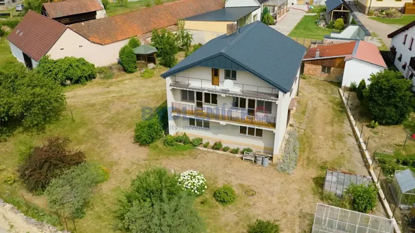Prodej vícegeneračního domu, Střížov, 252 m2