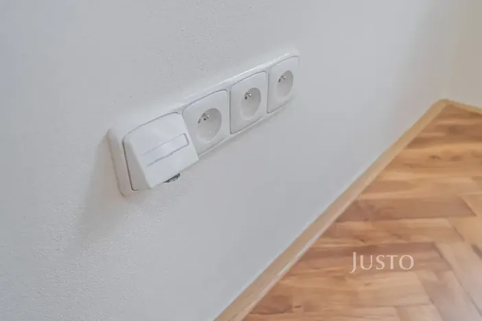 Pronájem bytu 1+1, Praha - Žižkov, Krásova, 32 m2