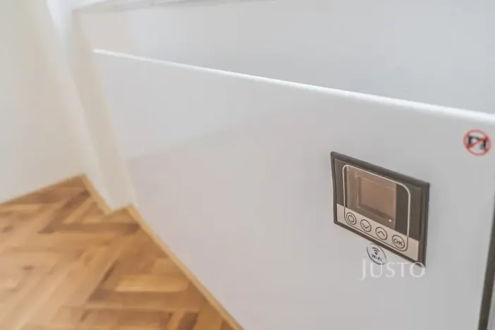 Pronájem bytu 1+1, Praha - Žižkov, Krásova, 32 m2
