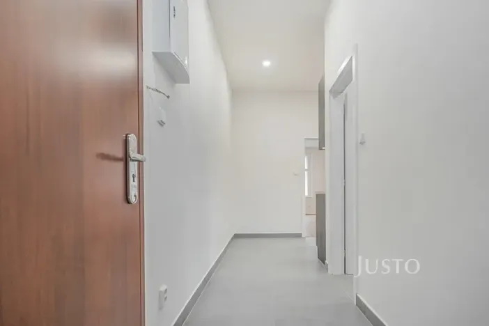 Pronájem bytu 1+1, Praha - Žižkov, Krásova, 32 m2