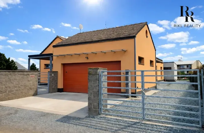 Prodej rodinného domu, Křelov-Břuchotín, 236 m2