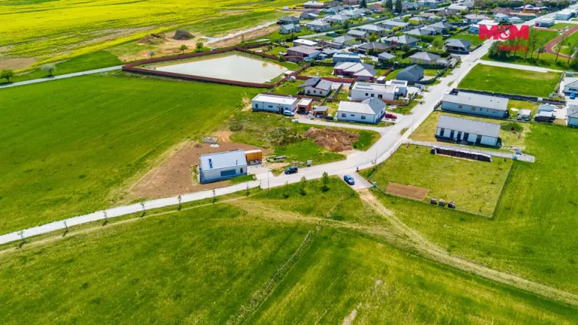 Prodej pozemku pro bydlení, Lišov, 820 m2
