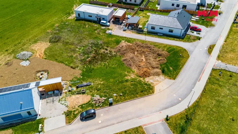 Prodej pozemku pro bydlení, Lišov, 820 m2