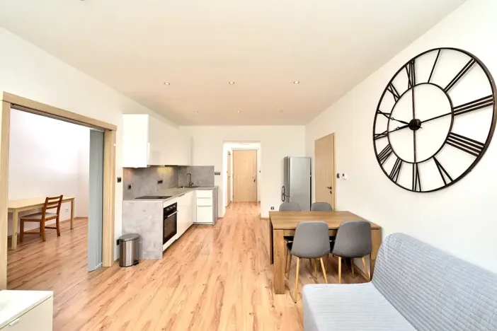 Pronájem bytu 3+kk, Praha - Bubeneč, dr. Zikmunda Wintra, 74 m2