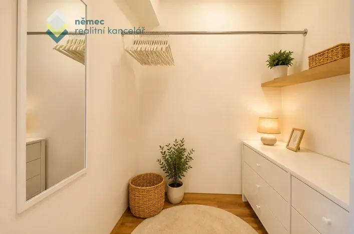 Pronájem bytu 2+kk, Praha - Strašnice, Věšínova, 35 m2