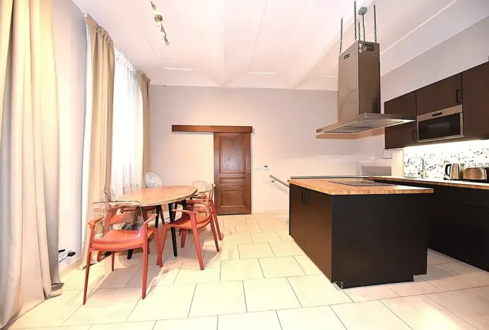 Prodej bytu 6+kk a větší, Praha - Nové Město, Hálkova, 224 m2