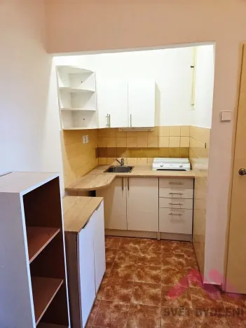 Pronájem bytu 1+1, Praha - Vinohrady, Kouřimská, 37 m2