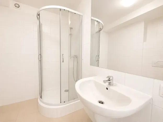 Pronájem bytu 2+kk, Praha - Holešovice, Komunardů, 86 m2