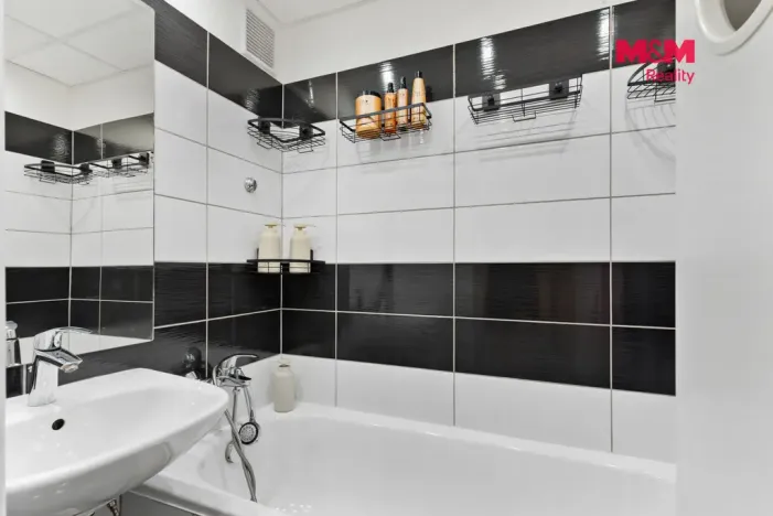 Prodej bytu 2+1, Česká Lípa, Sluneční, 56 m2