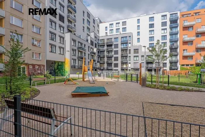 Pronájem bytu 3+kk, Praha - Kamýk, Hodkovická, 80 m2