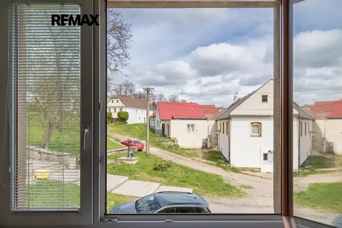 Prodej bytu 1+1, Čistá, nám. Václavské, 43 m2